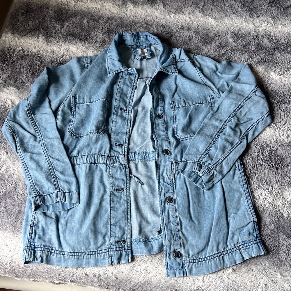 Lightweight Gap Denim jacket